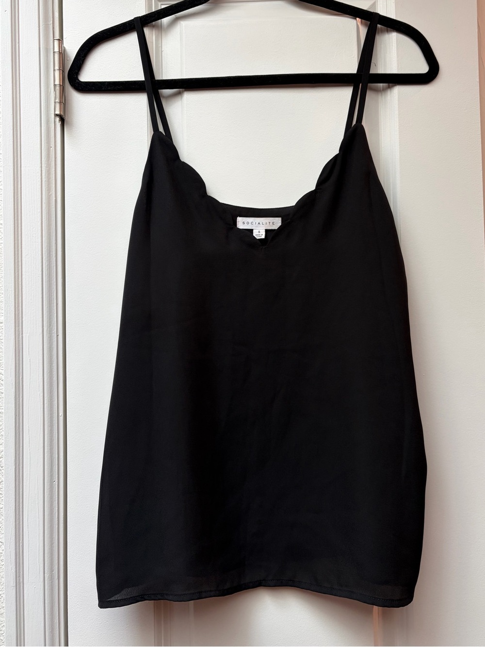 Socialite Black Scallop-Edge Camisole